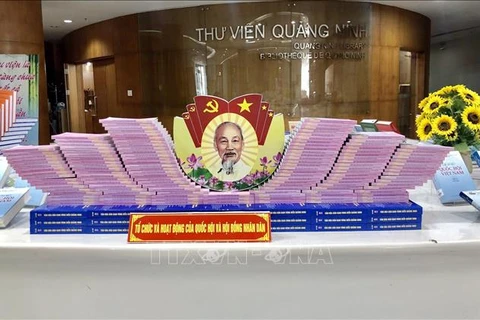 Exhiben en Quang Ninh libros sobre elecciones a la Asamblea Nacional de Vietnam