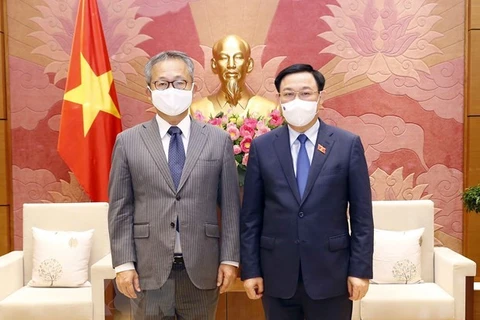  Presidente de la Asamblea Nacional de Vietnam recibe al embajador de Japón