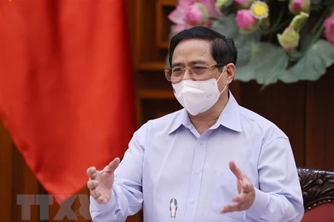 Premier vietnamita exhorta a priorizar la protección de la salud de los ciudadanos 