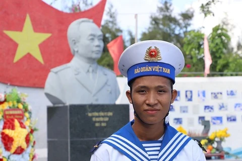 Celebran elecciones anticipadas en varias islas y áreas fronterizas en Vietnam