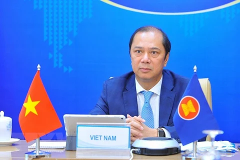 Propone Vietnam a la ASEAN y China impulsar recuperación sostenible postCOVID-19
