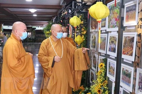 Exposición por 40 aniversario de fundación de Sangha Budista vietnamita