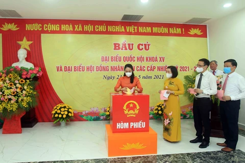 Registran alta tasa de participación electoral en mayoría de las localidades vietnamitas