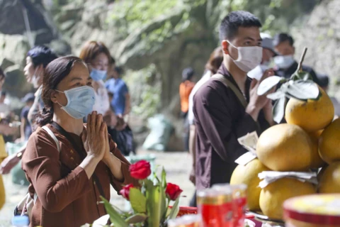Hanoi suspende las actividades religosas a partir de hoy 
