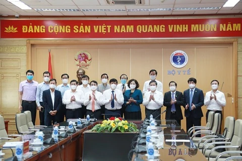 Vietnam establece Comité administrativo del fondo de vacunas antiCOVID-19