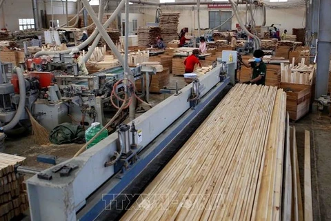 Aumentan exportaciones de madera de Vietnam a pesar de COVID-19