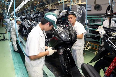 Disminuyen ingresos de ventas de motocicletas y automóviles de Honda Vietnam