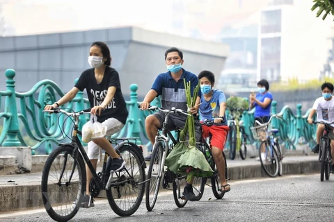 Bicicleta resurge como medio de transporte en Hanoi en época pandémica