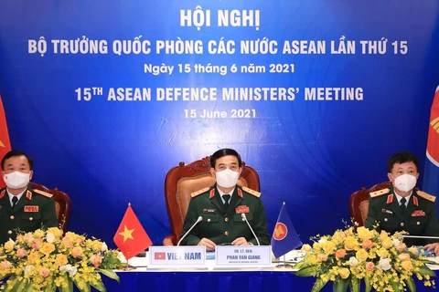 Ministros de Defensa de la ASEAN adoptan declaración por la paz y prosperidad de la región