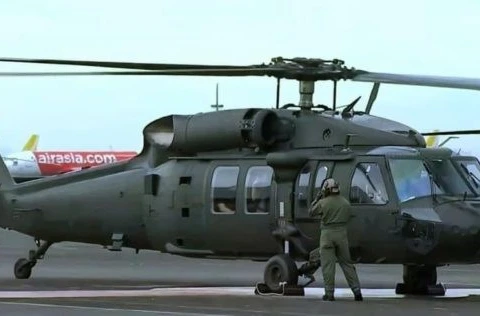 Seis muertos en siniestro de helicóptero militar en Filipinas