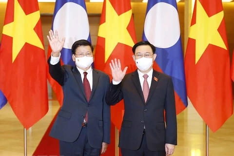 Alaban relaciones de amistad, solidaridad y cooperación entre Vietnam y Laos 