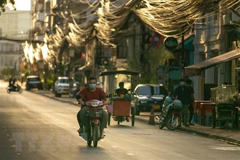 COVID-19: Aumentan infecciones comunitarias en Laos fuera de la capital 