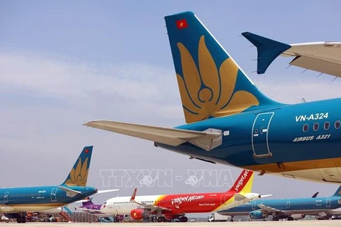 Vietnam considera reactivación gradual de vuelos internacionales para fines de 2021