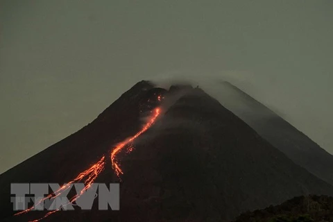 Filipinas eleva nivel alerta por erupción del volcán Taal