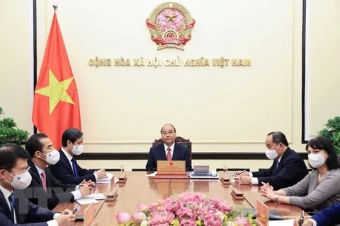 Presidente de Vietnam sostiene conversación telefónica con su homólogo rumano