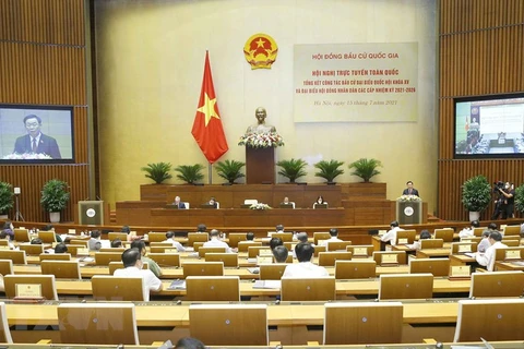 Titular del Parlamento de Vietnam preside conferencia de balance sobre elecciones