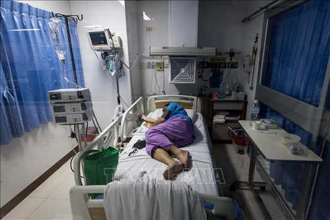 Tailandia busca aumentar las camas a pacientes graves del COVID-19