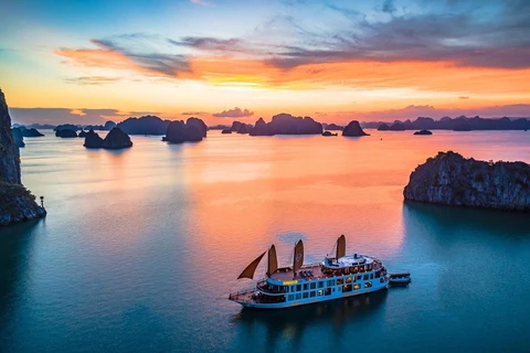 Vietnam promueve la aplicación digital en el turismo