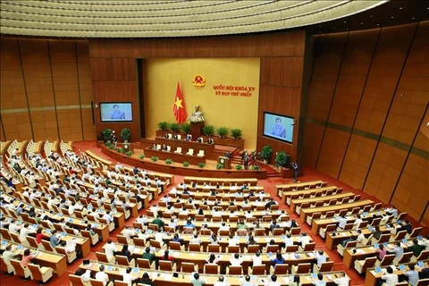 Legisladores de Vietnam debaten plan quinquenal de inversión pública