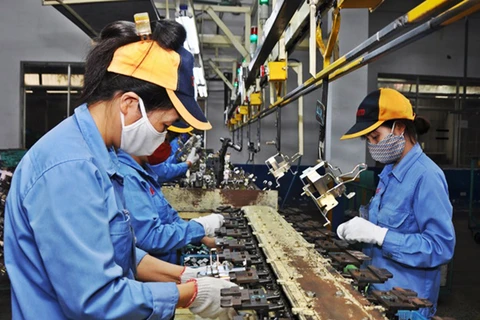 Provincia vietnamita de Vinh Phuc fortalece desarrollo de la industria auxiliar 