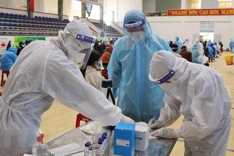 Reporta Vietnam dos mil 821 nuevos contagios del COVID-19