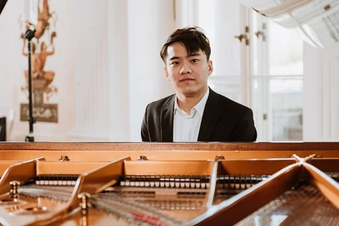 Felicitan al finalista vietnamita del concurso internacional de piano Frédéric Chopin