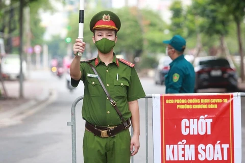 Hanoi restringe salida de las personas de la ciudad durante distanciamiento social