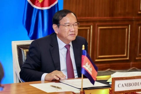 Camboya exhorta a la ASEAN a mantener progreso en reducción de la pobreza