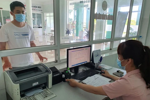 Vietnam busca garantizar beneficios para titulares de tarjetas de seguro médico