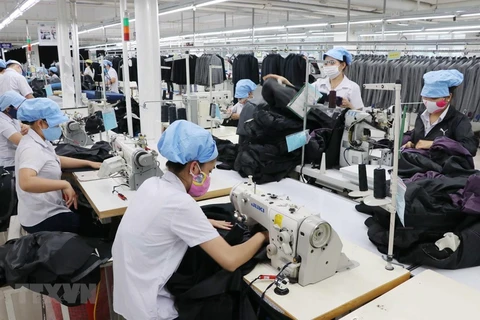 Exportaciones vietnamitas se benefician de Tratados de Libre Comercio