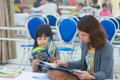 Promueven en Vietnam la cultura lectora en comunidad en período 2021-2025