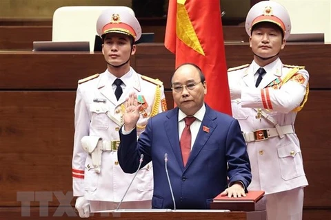 Presidente y primer ministro de Vietnam reciben felicitaciones de sus homólogos de Cuba