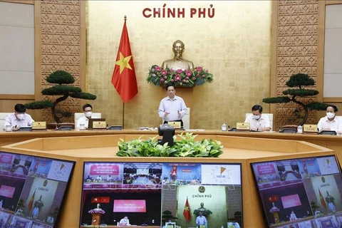 Gobierno de Vietnam evalúa implementación de medidas contra el COVID-19