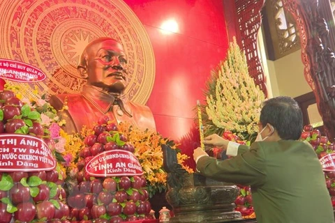 Conmemoran aniversario 133 del natalicio de extinto presidente vietnamita Ton Duc Thang