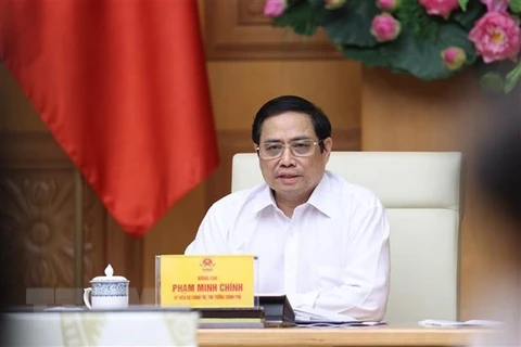 Primer ministro de Vietnam encabeza el Comité Directivo Nacional contra el COVID-19