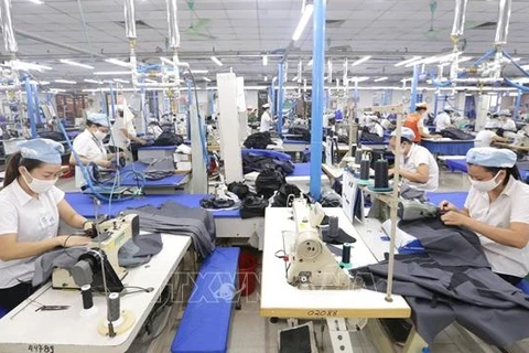 Industrias textil y de calzado de Vietnam tienen dificultades para recuperarse a corto plazo por el COVID-19