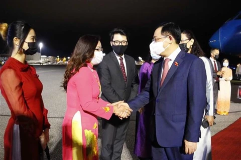 Presidente de la Asamblea Nacional de Vietnam inicia una visita oficial a Finlandia 