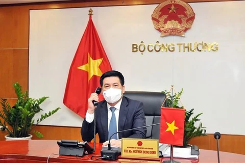 Vietnam y EE.UU. discuten sobre cooperación económica y comercial 