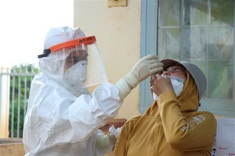 Vietnam confirma más de 10 mil nuevos casos del coronavirus