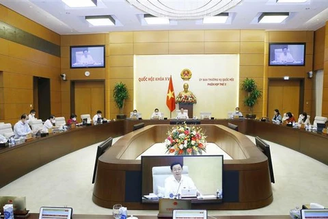 Comité Permanente del Parlamento vietnamita examina proyecto de ley de la Policía Móvil