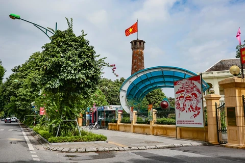 Hanoi autoriza la reapertura de servicios esenciales 