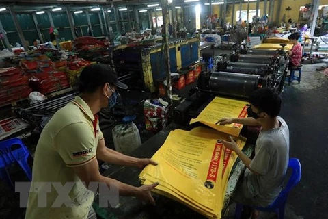 Empresa tailandesa de papel para envases aumenta inversión en Vietnam