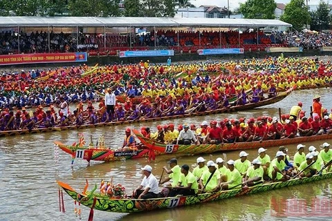 Provincia vietnamita cancela festival de remo tradicional para prevenir COVID-19