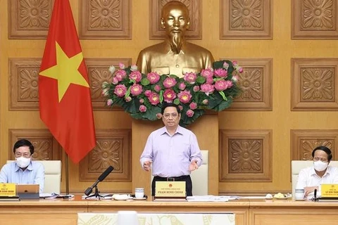 Primer ministro vietnamita urge a acelerar desembolso de inversiones públicas