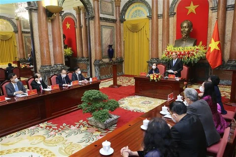 Presidente de Vietnam resalta rol de personas mayores en sociedad 