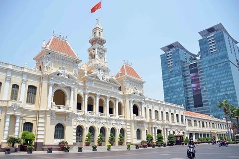 Ciudad Ho Chi Minh alivia medidas del distanciamiento social según hoja de ruta