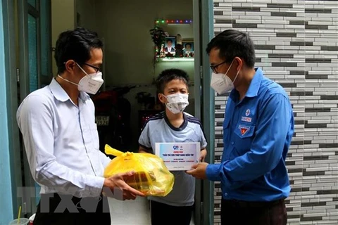 Ciudad Ho Chi Minh realiza asistencia a huérfanos a causa del COVID-19