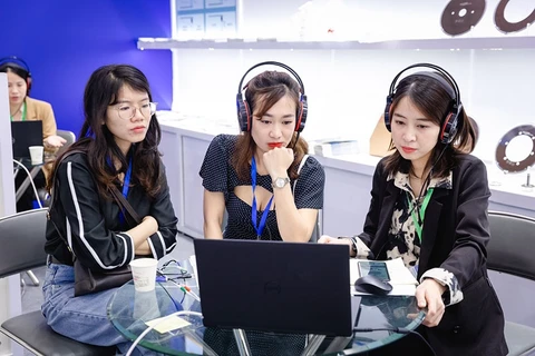 Buscan promover intercambio comercial entre las empresas sudcoreanas y vietnamitas