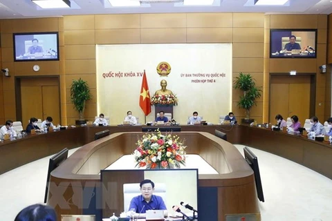 Discuten mecanismos y políticas de desarrollo de varias localidades vietnamitas