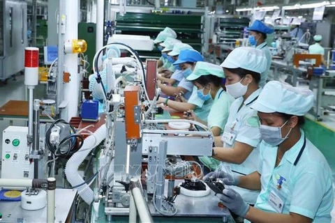 Jóvenes en extranjero: factor importante en proceso de innovación de Vietnam